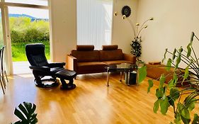 Spacious Modern Apartment